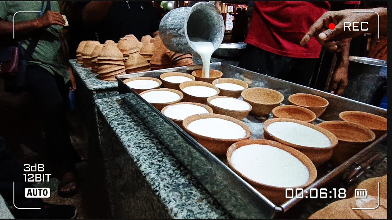 Banaras ki lassi #streetfood #banaras #foodvlog