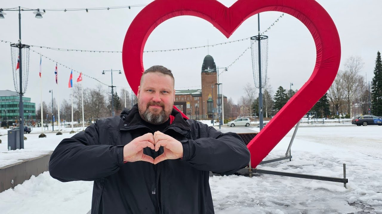 11 VUOTTA ILMAN PÄIHTEITÄ 