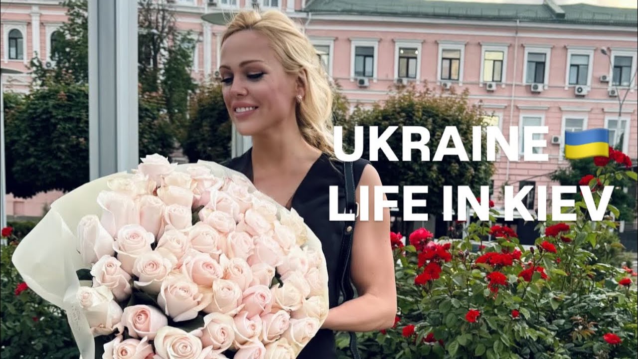 Ukraine 🇺🇦Life in Kiev. June 30, 2025. The Streets of Kiev, Ukraine. Streets Scenes.