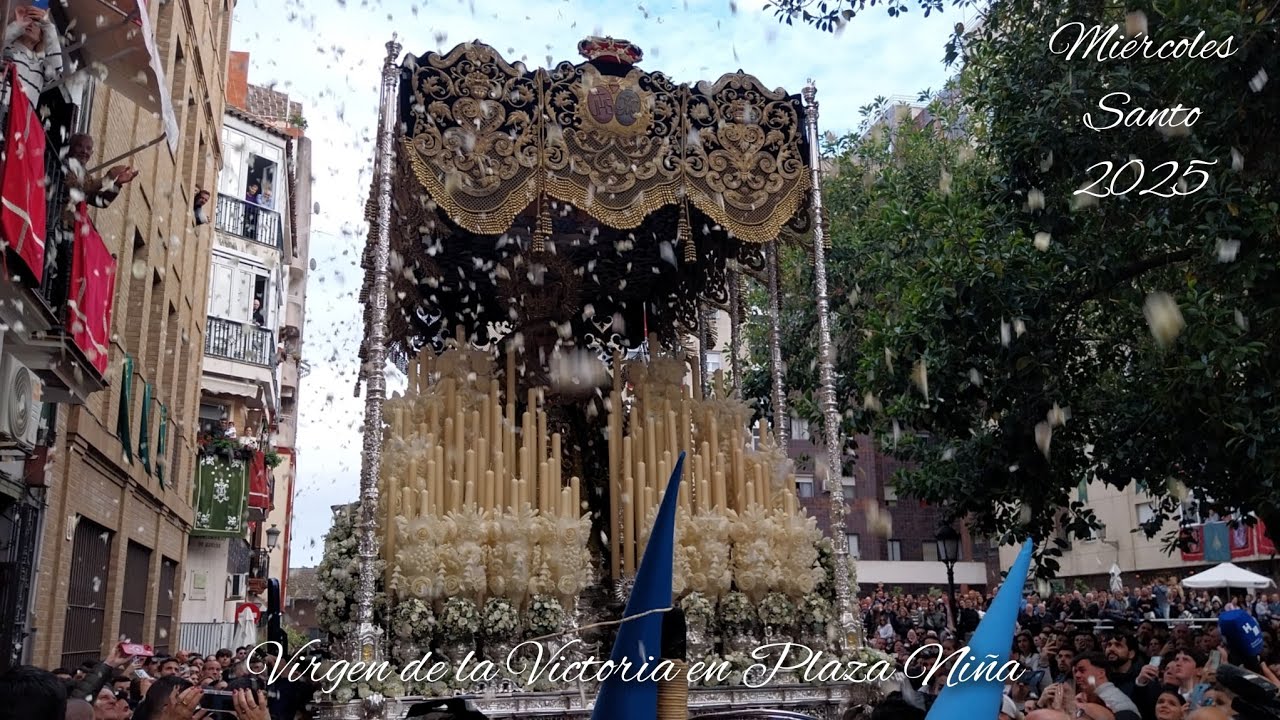La Virgen de la Victoria Coronada en la Plaza Niña | Miércoles Santo Huelva 2025 (HD)