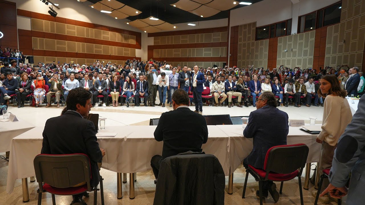 Presidente Gustavo Petro en el Diálogo con los Líderes de Juntas de Acción Comunal - Duitama, Boyacá