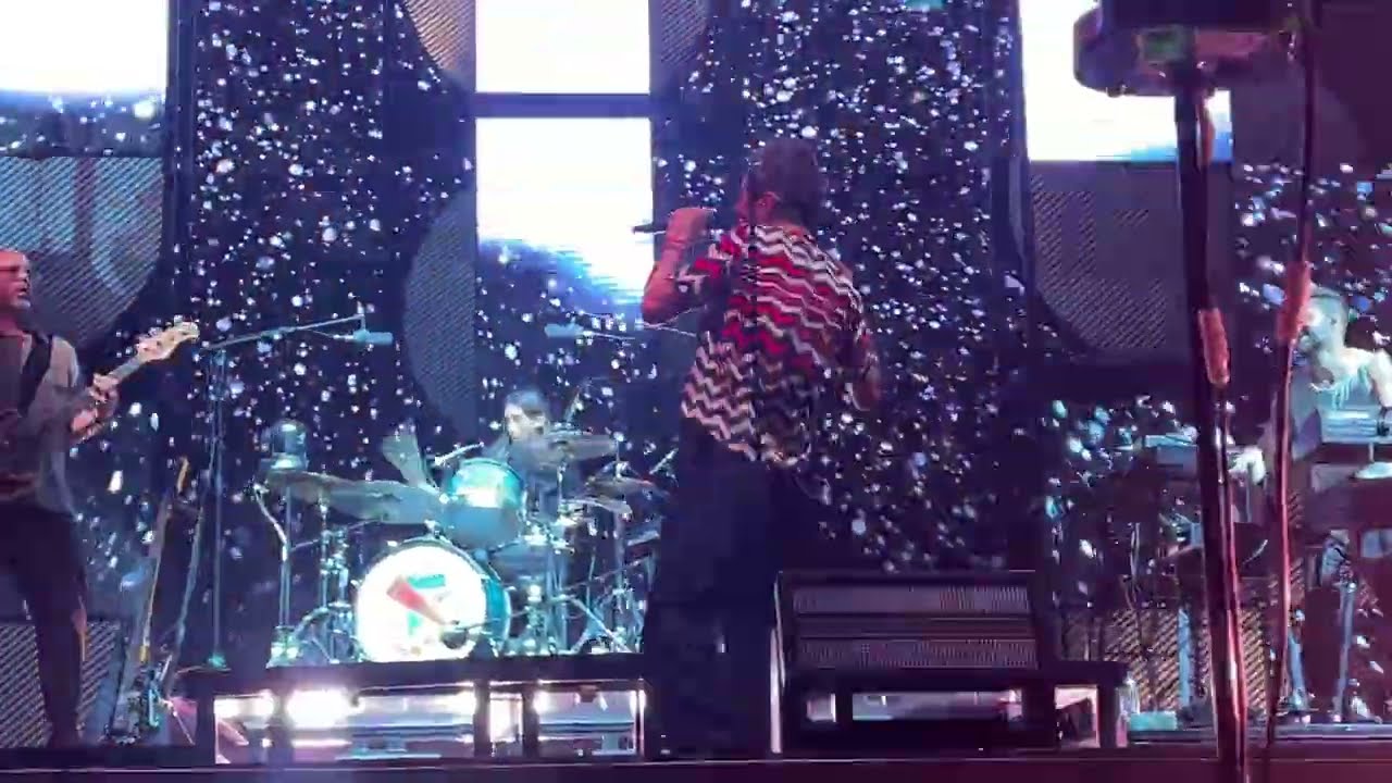 VETUSTA MORLA - Copenhague + La Vieja Escuela + Consejo De Sabios (Live Icónica Fest Sevilla 2024)