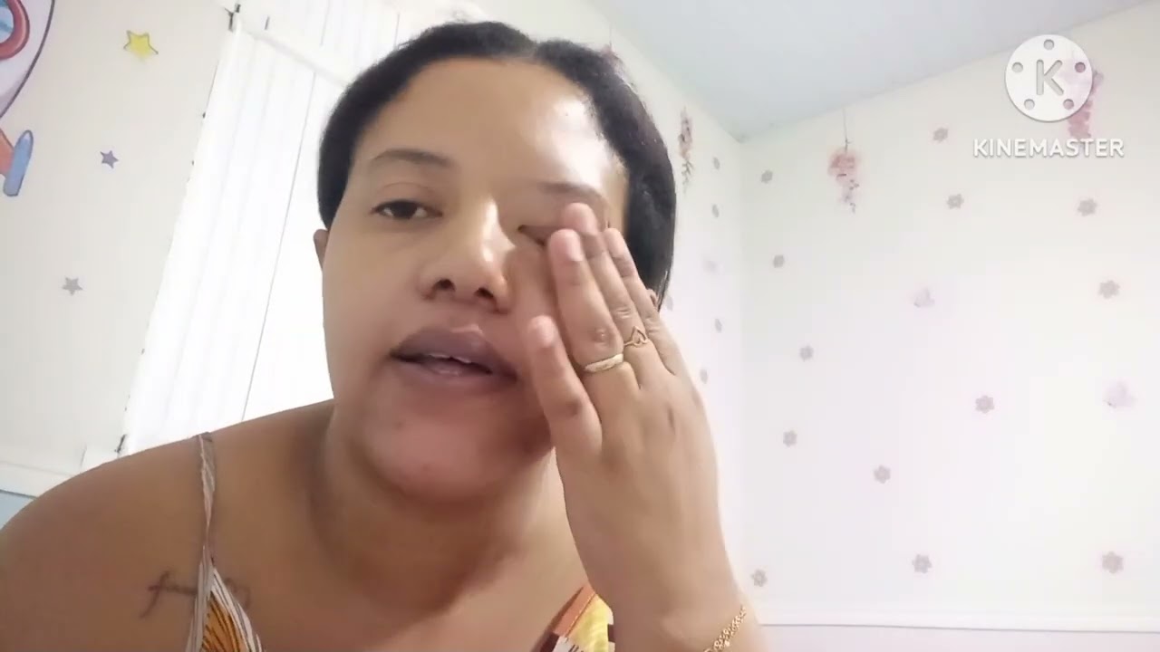 Comprinhas/roupas pra manu /um cantinho novo 