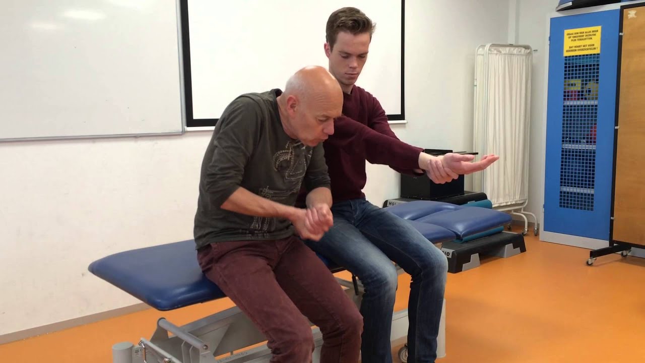 F2D Fysiotherapie CVA staan en zitten