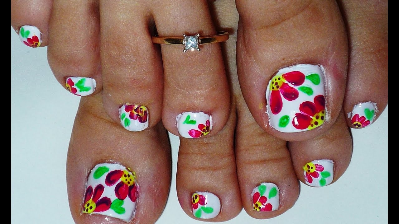 Summer Flowers Toe Nail Art Design
