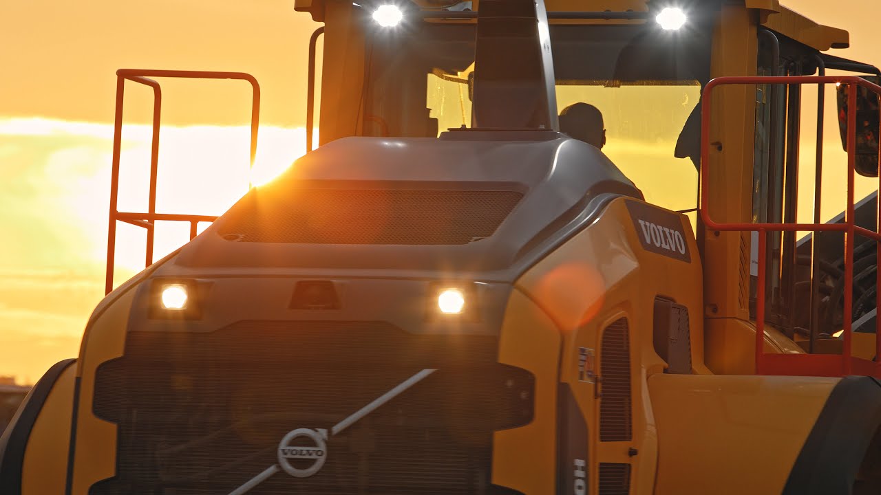 VOLVO CE | Grupa TREE | Przekazanie maszyn