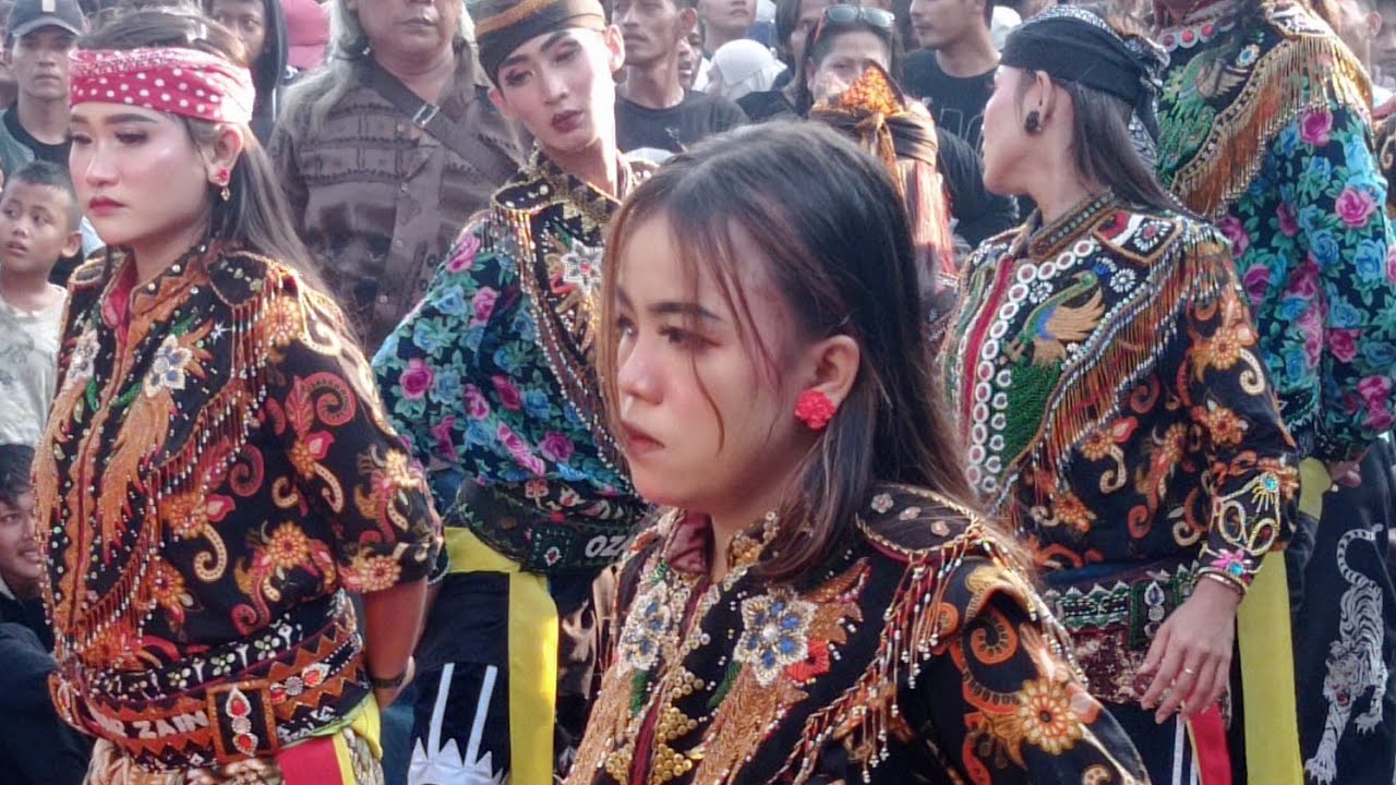 Mantap  Ebeg kembang Wijaya Kusuma turunkan 20 Artis Arjuna dan srikandinya  live  pejaten kalikudi