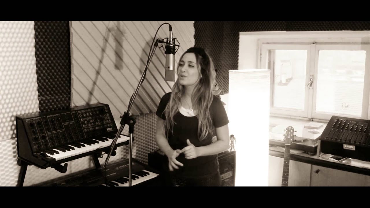 Adesso tu - Sara Cruz (Eros Ramazzotti Acoustic Cover - Sanremo 1986)