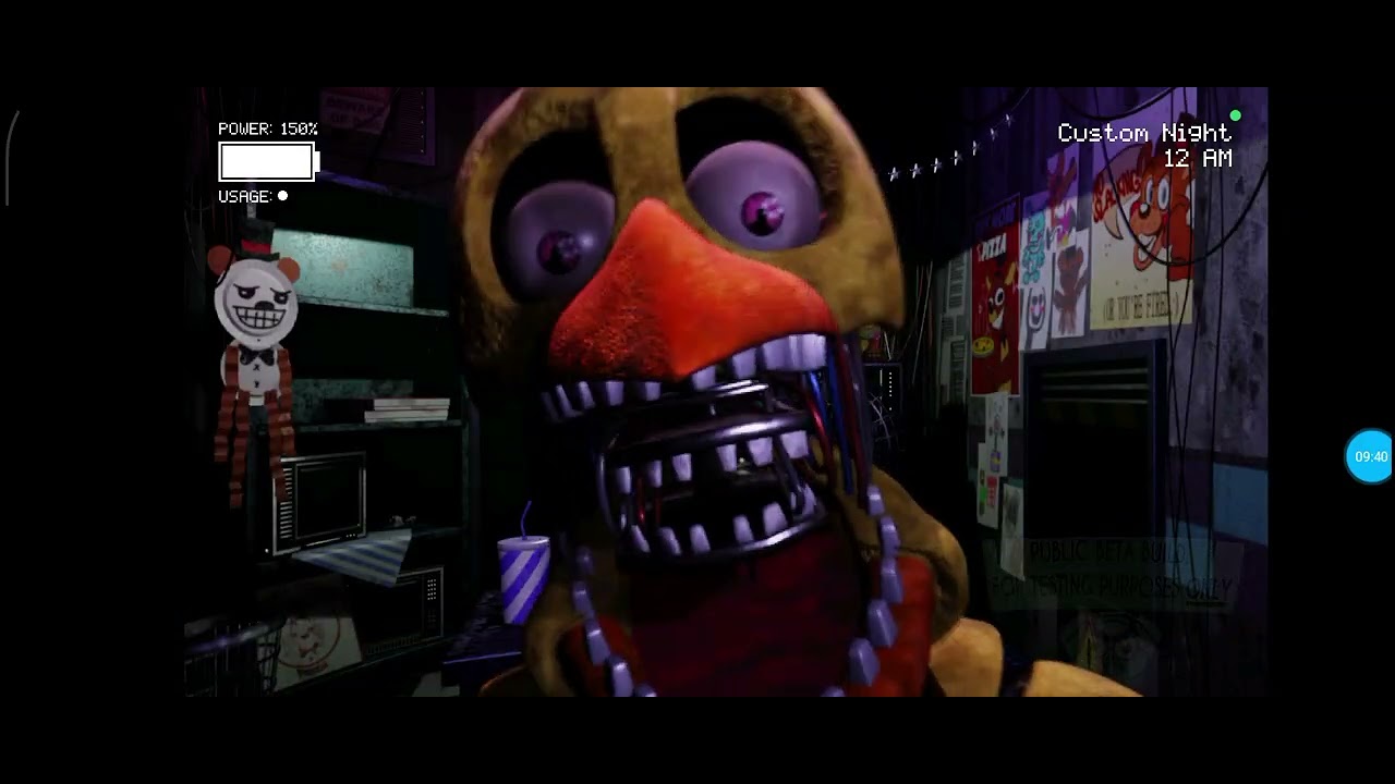 Jugando fangames de fnaf