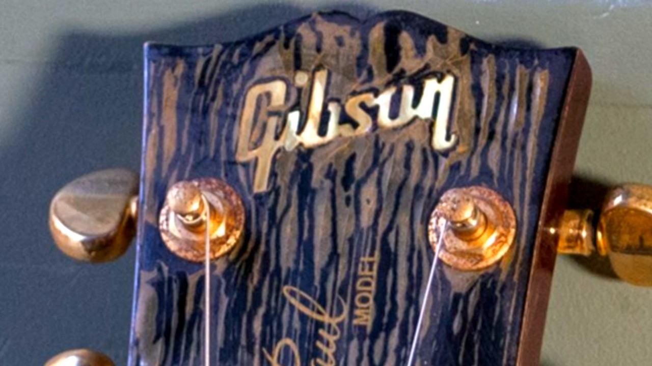 Компания Gibson кардинально изменила эту модель! (Очень круто)