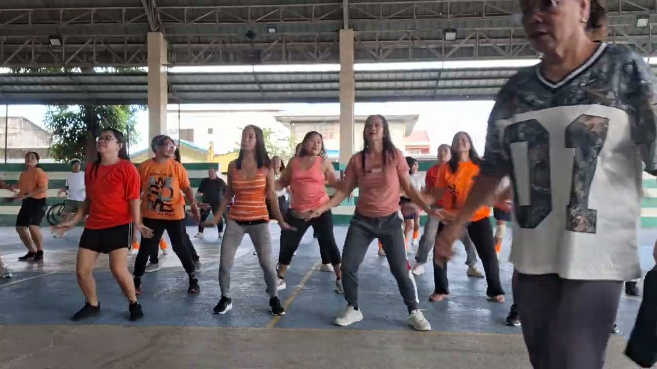 Zumba ladies sa anahaw