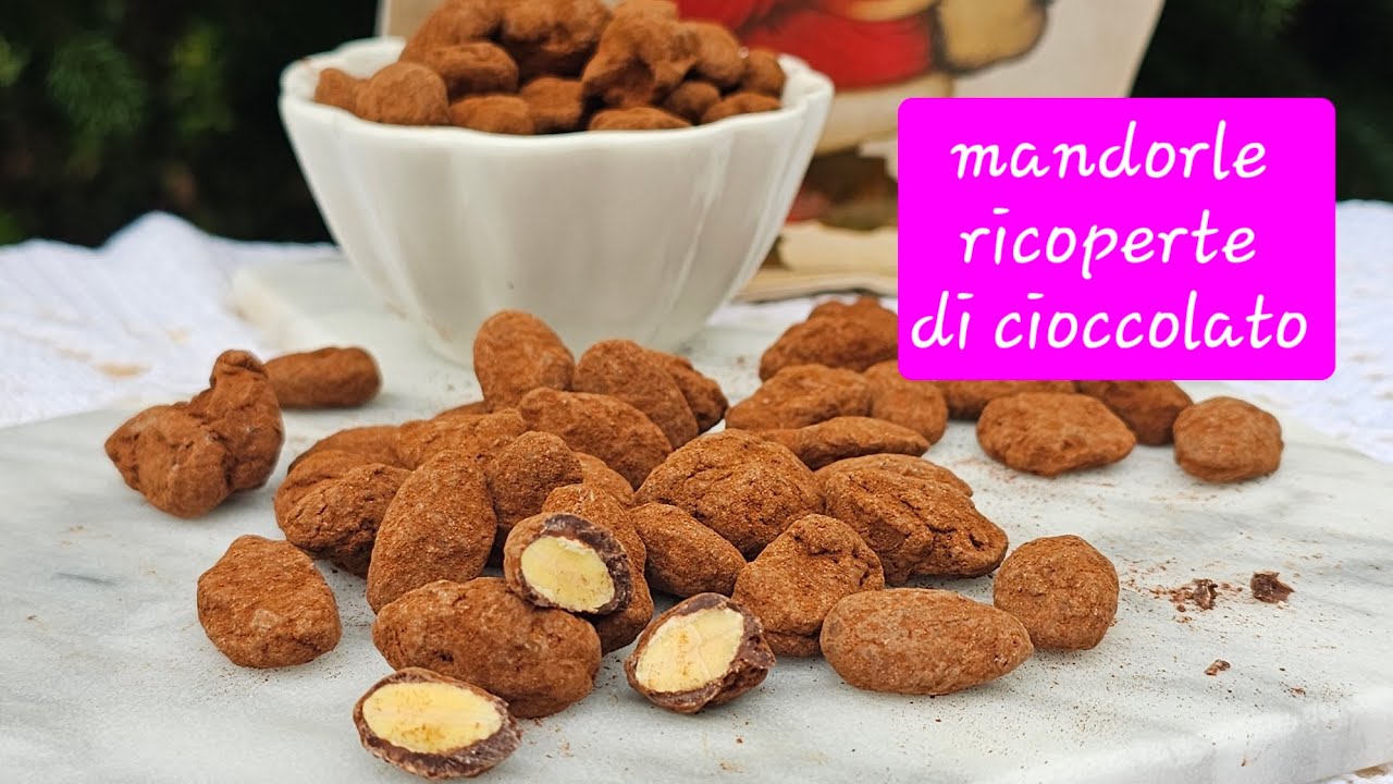 Mandorle ricoperte di cioccolato, semplici da fare.