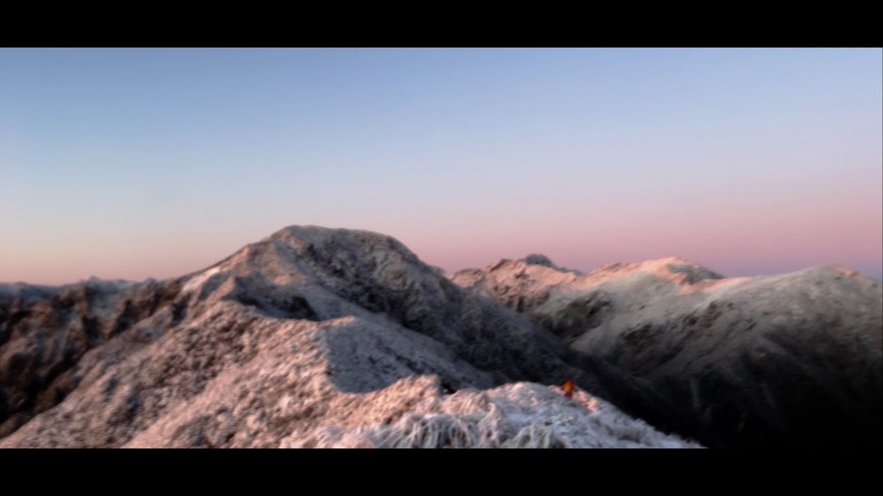 Running The Entire Tararuas In The Snow - Tarn Ridge S-K At 18 Years Old