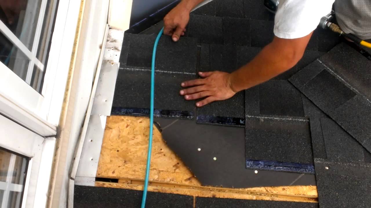 Roofing a open valley