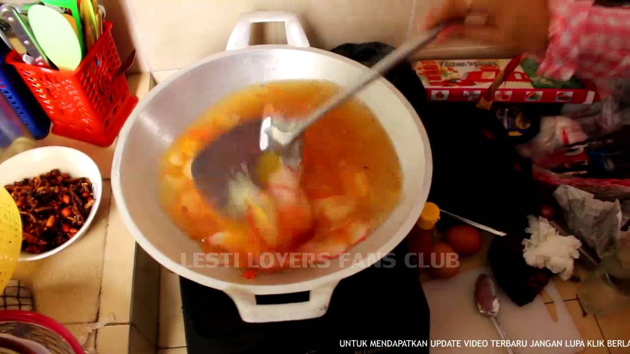 FAKTA KUAT PENYEBAB KENAPA LESTI DI JULUKI SI CABE RAWIT ALIAS LESTI CENGEEEKK