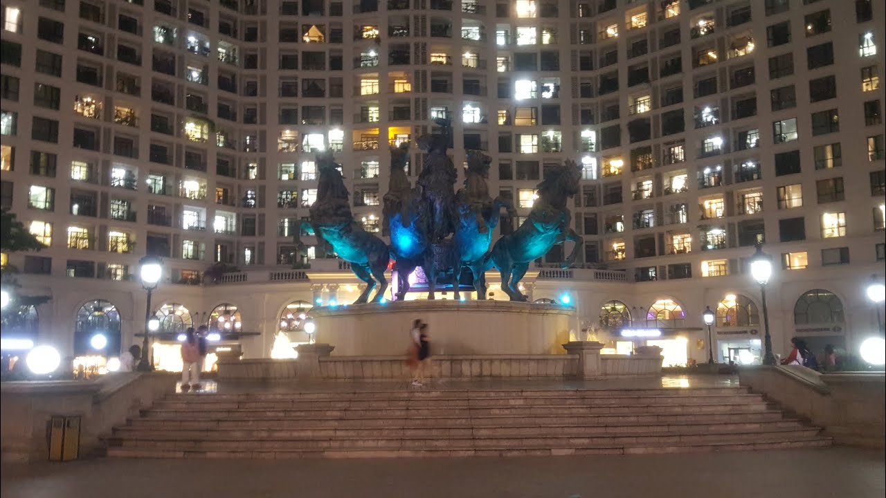 4K || Night Scene Of Royal City Area - Filmed At Nguyen Trai Hanoi || Thinkhero05