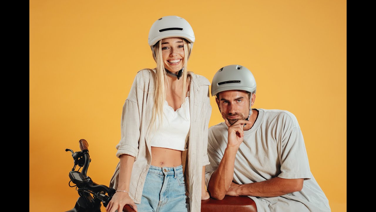 UNIT 1 NEON / The Impossible Helmet