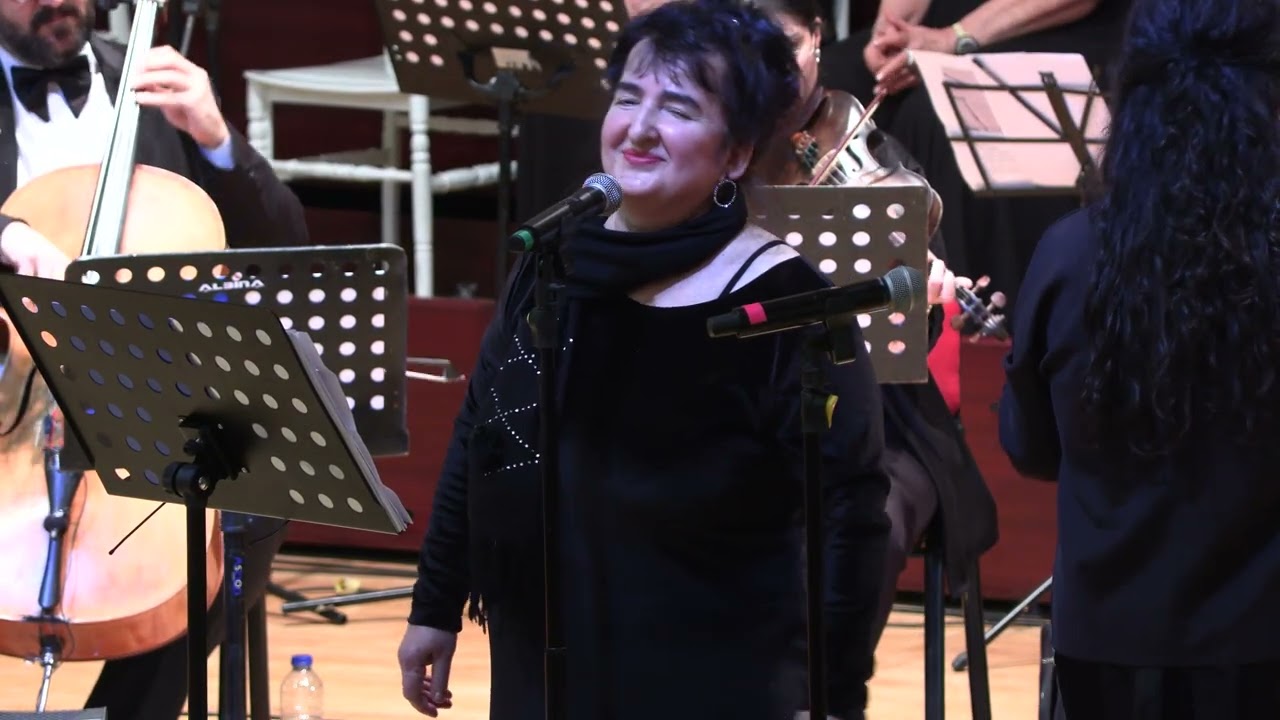 Leyla Yurtsever - Ben solmuş bir yaprak