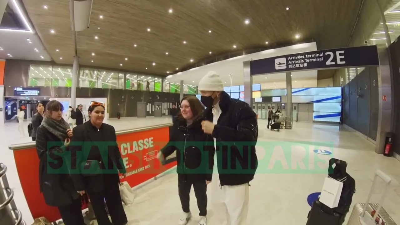 Big Mathew Aka BM 비엠 Kard arrived in Paris tonight for Men's fashion week