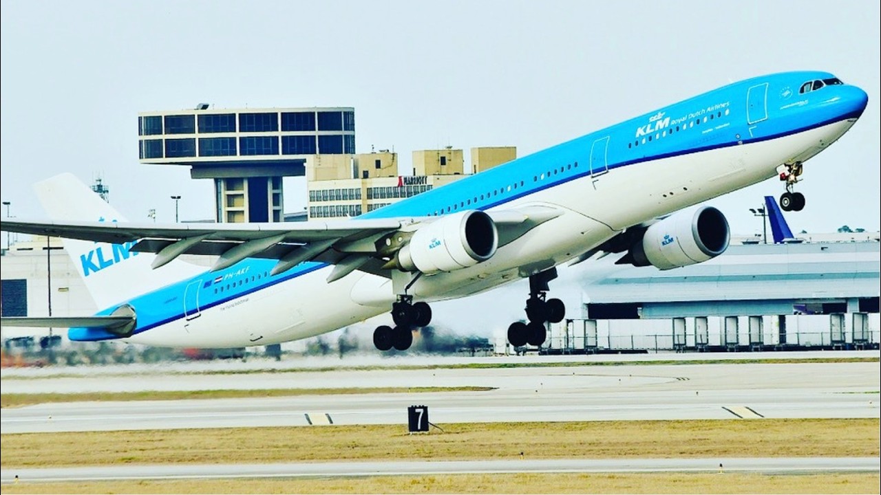 AFTERNOON DEPARTURES | PLANE SPOTTING AT HOUSTON GEORGE BUSH INTERCONTINENTAL (IAH/KIAH)