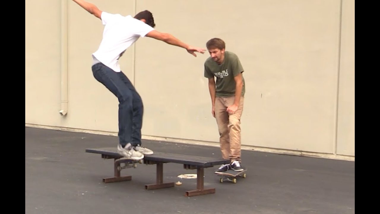 LIVE SKATE SUPPORT FRONT TAILSLIDES