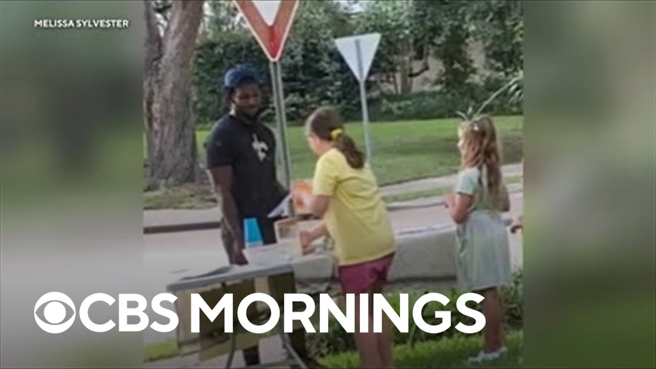 Heartwarming moment at lemonade stand goes viral and helps family make a new friend