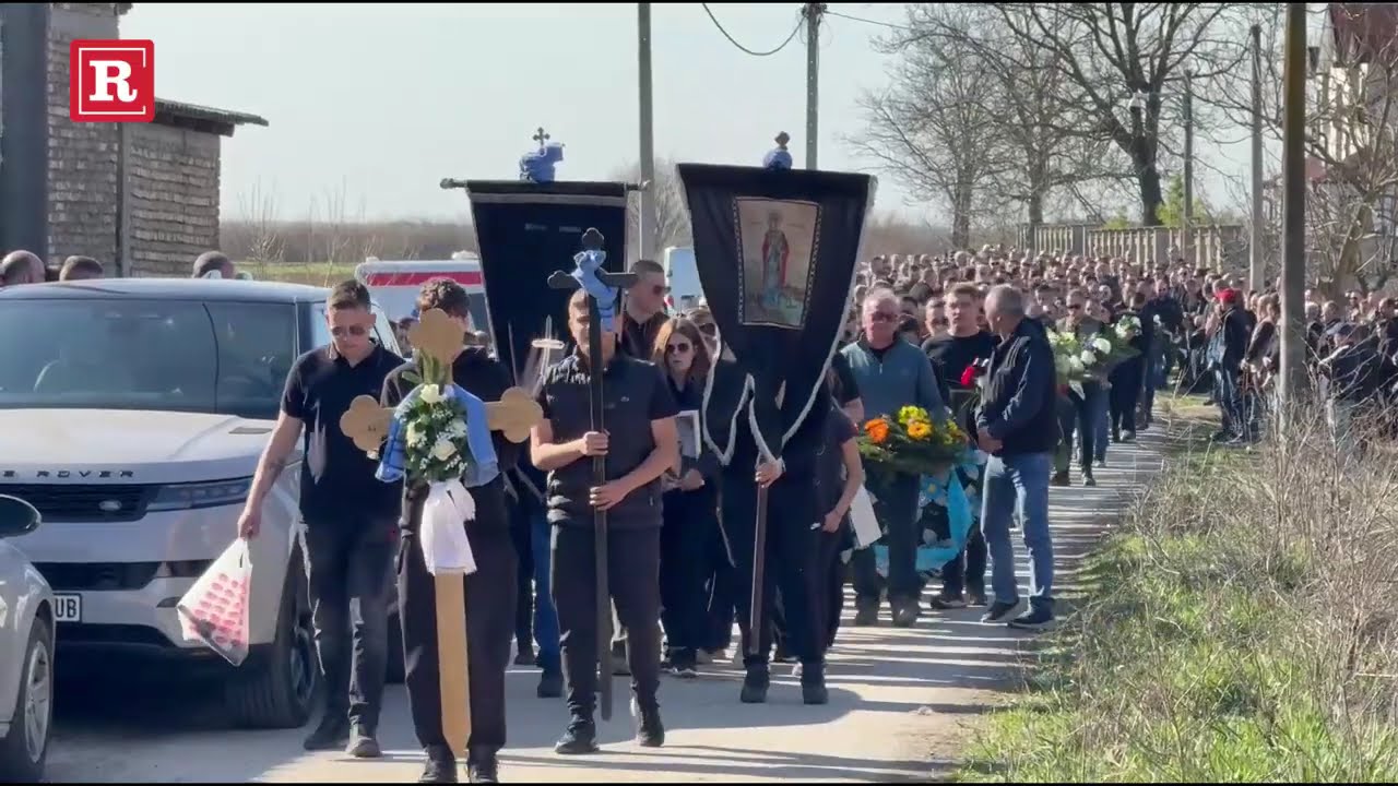 Krenula tužna povorka za Dragana Lazića