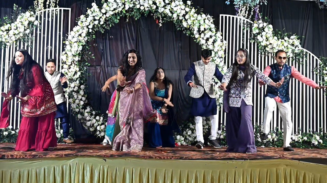 Tauba Tauba, Tere Bina Na Guzara, Mauja Hi Mauja & Other  Songs Wedding Dance Performance By Cousins
