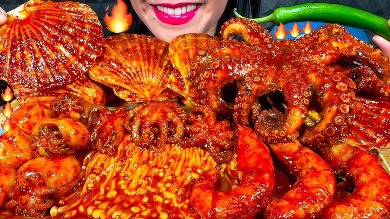 ASMR SPICY SEAFOOD BOIL *makanan laut pedas* 먹방 MUKBANG MASSIVE Eating Sounds