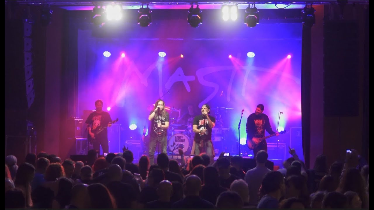 MASH - Z Jú Es Ej (T. Hrbáček+P.Slavík)
