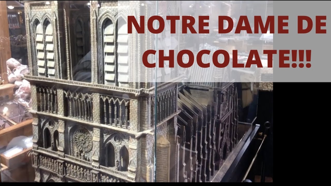 LOJA DE DOCES E CHOCOLATES EM MONTMARTRE/NOTRE DAME DE PARIS DE CHOCOLATE