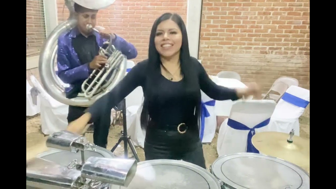 Popurrí de cumbias Maggie Bocanegra Tarolas