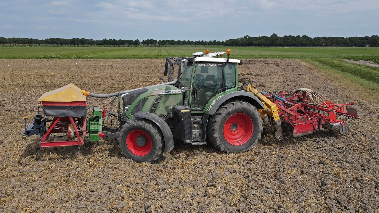 Fully Autonomous Fendt Tractor subsoiling and drilling cover crop - iQuus Autonomy by GPX Solutions