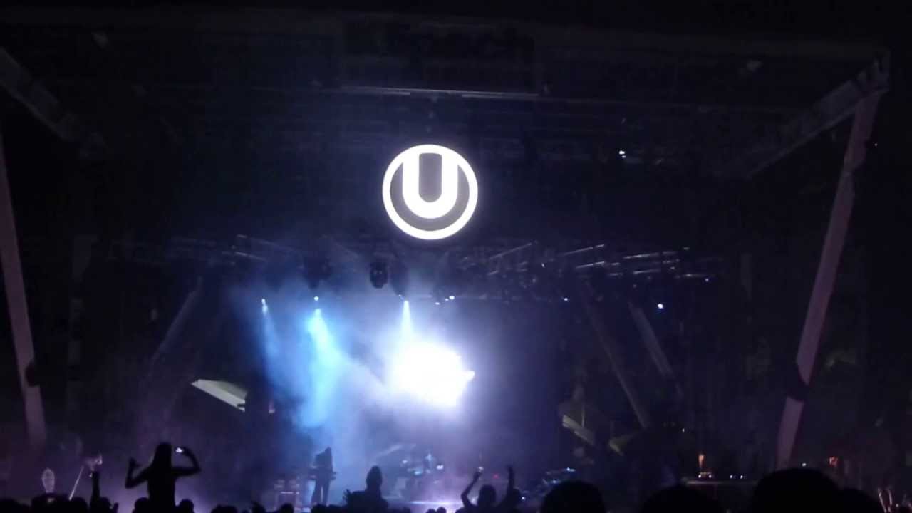 Bloody Beetroots @ Ultra Music Festival 2013