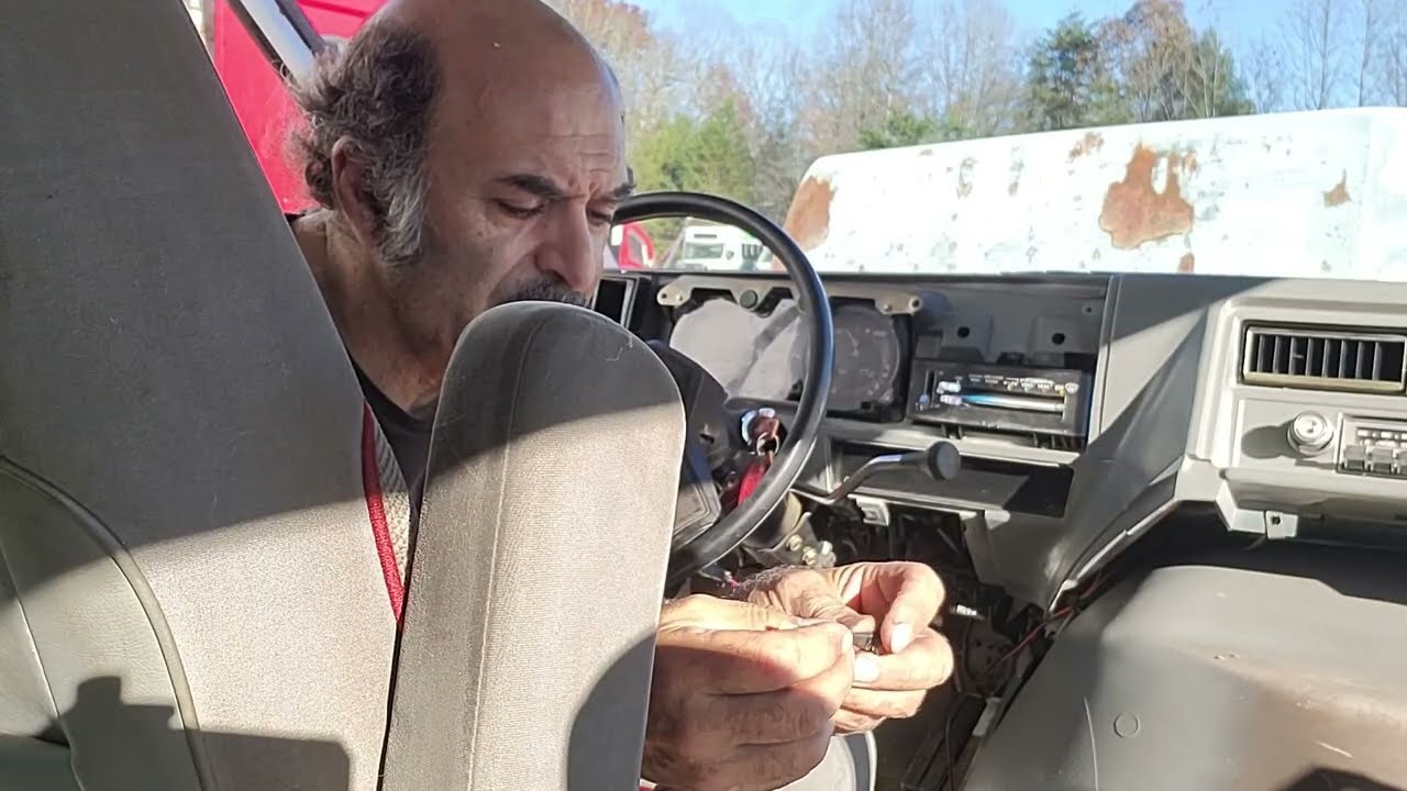 Chevy/GMC G20 dash install simple and quick