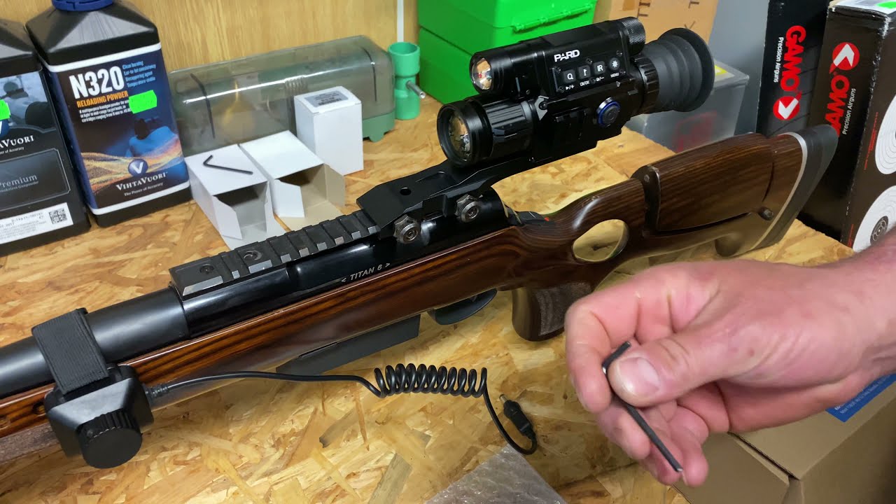 Prísvit LunaVision 940 + ďiaľková spúšť s potenciometrom