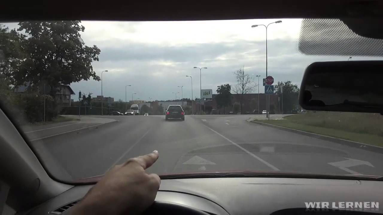Autofahren lernen A19: Verkehrszeichen im Stadtverkehr - Teil 1/4