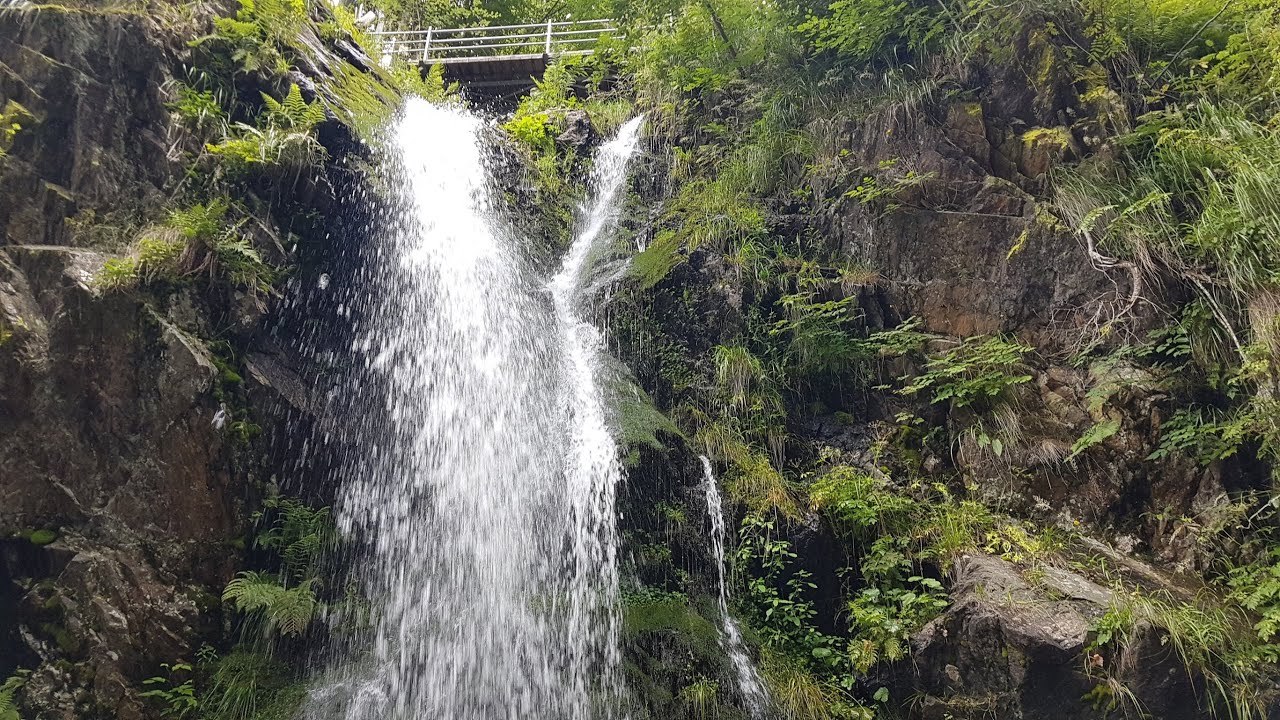 FAHLER Wasserfall im HOCHSCHWARZWALD - Wanderweg am imposanten WASSERFALL - 2021 -