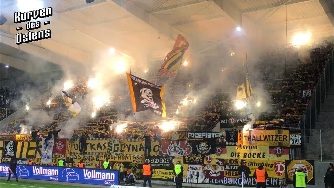 FC Erzgebirge Aue 1:3 SG Dynamo Dresden 01.04.2019 | Pyroshow & Support