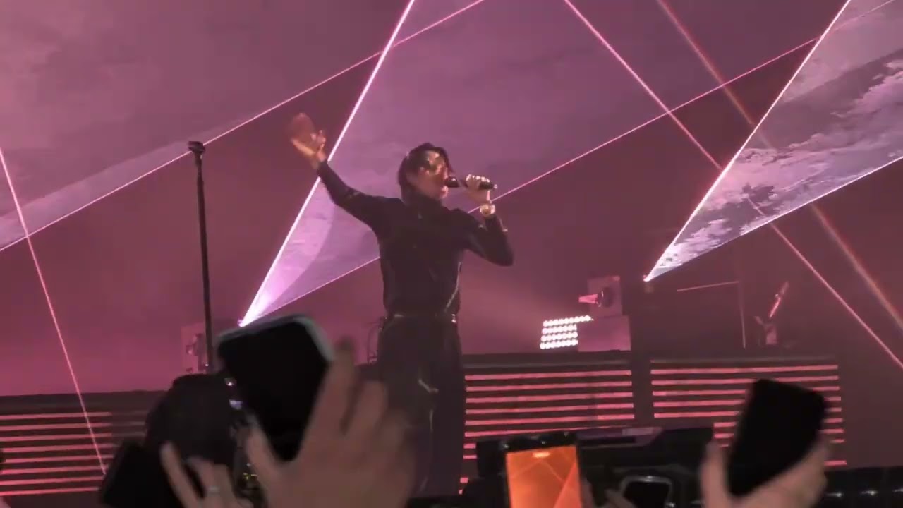 Just Pretend - Bad Omens (LIVE @ Target Center - Minneapolis, MN)