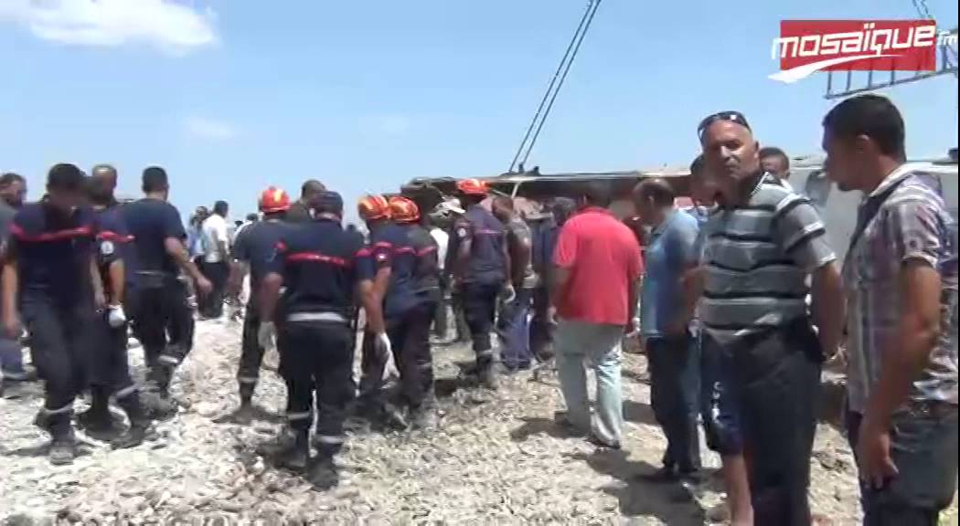 El Fahs: Accident d'un train avec un camion