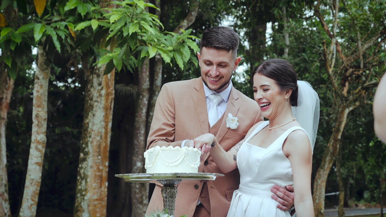CINEMA DELUXE - Casamento da Martina e Pedro realizado no Clube Bela Vista da cidade de Blumenau-SC