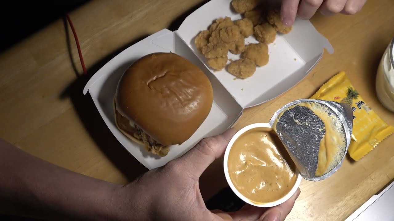 ASMR - KFC SANDWICH + POPCORN CHICKEN + PINEAPPLE CAKE EATING SOUNDS