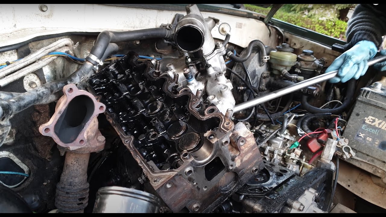 A hengerfejek éjszakája - Toyota Land Cruiser 70, 2.4, 2L-T