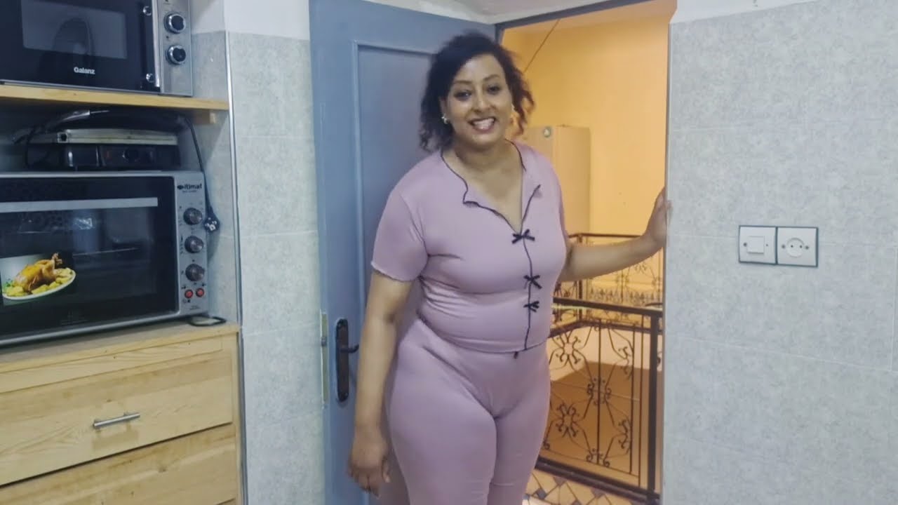 يومياتي🎀واخا الجو سخون وجدها