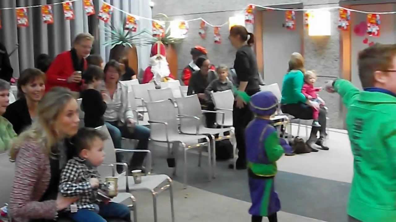 Piet Rolando zingt 
