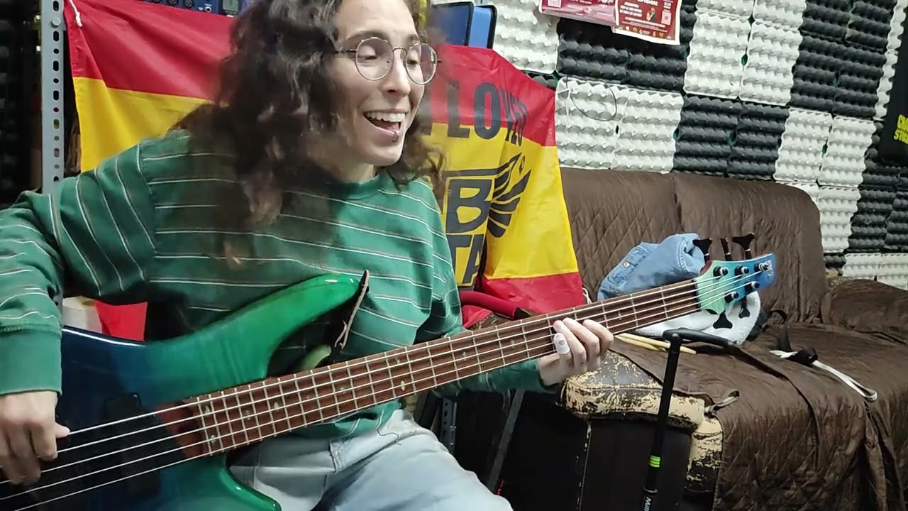 La la love you - El fin del mundo (funny bass cover)