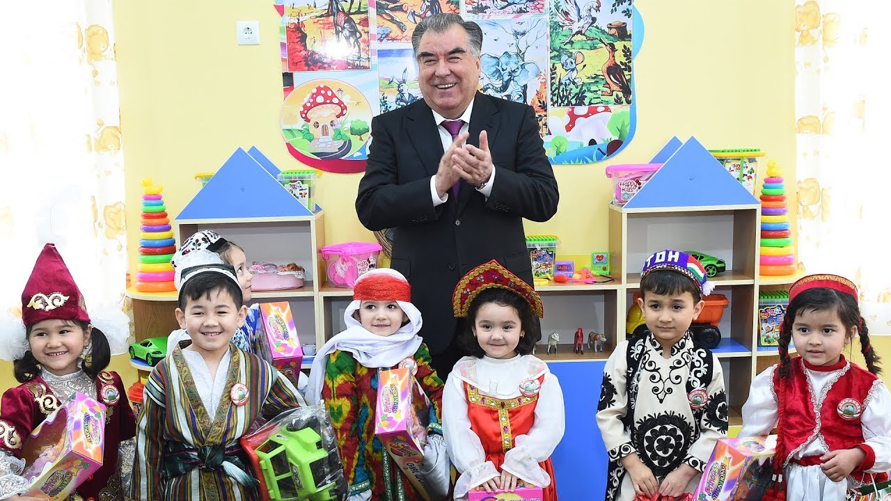 Ба истифода супоридани боғчаи бачагонаи «Гули наврӯзӣ» дар шаҳри Бӯстон