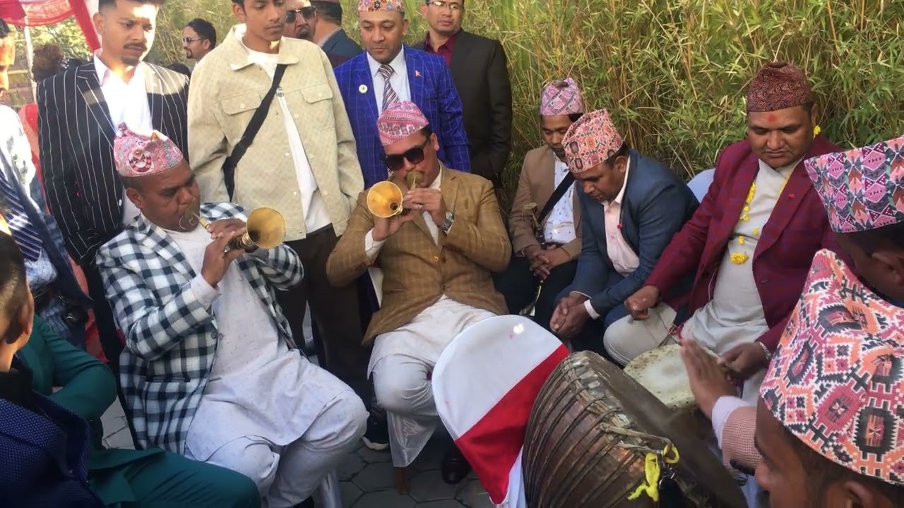 बाजामा लेकैसल्लो पियारि 