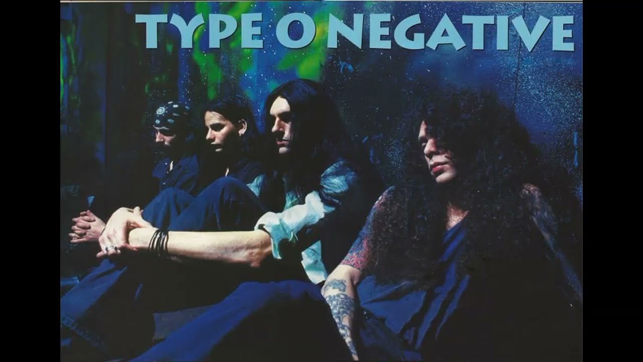 Как низко может петь бас (ноты). На примере Peter Steele & Erik Molarin Сравнение с баритоном.